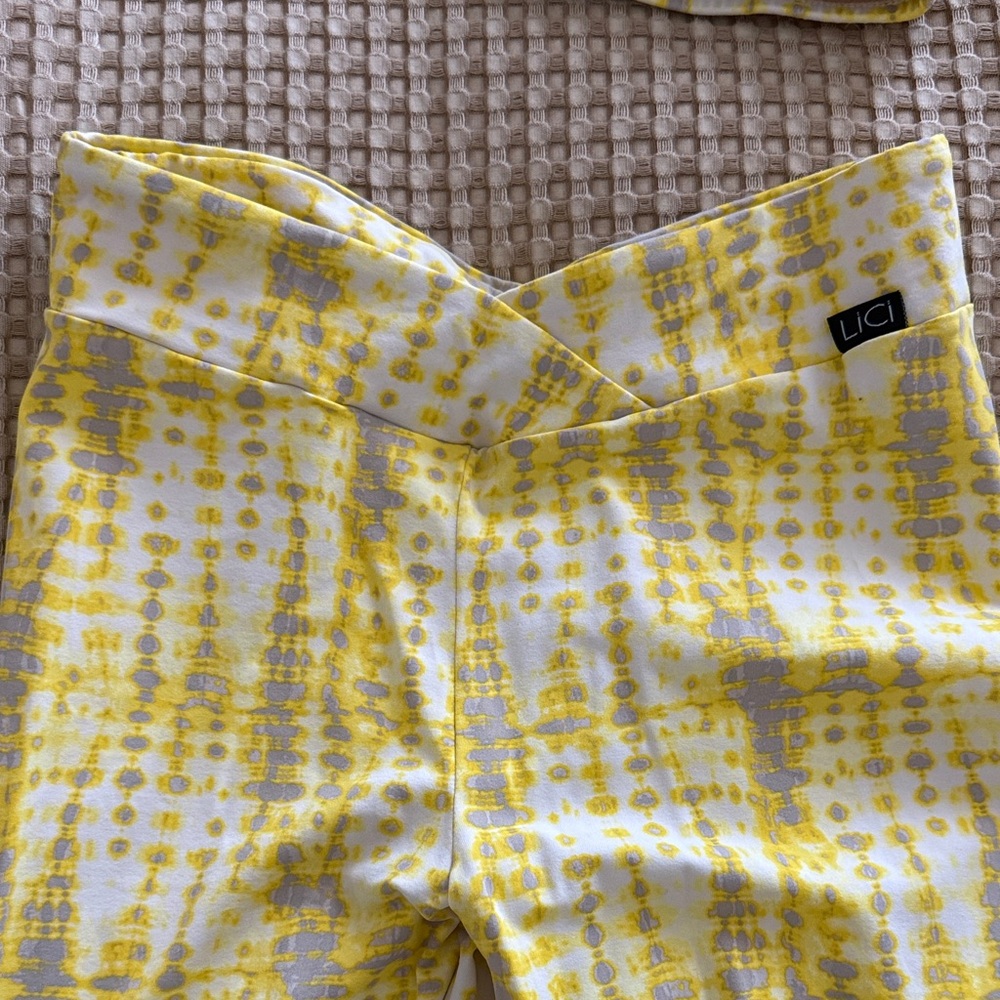 Yellow Patterned Women's Two-Piece Set - Picture 4 of 5